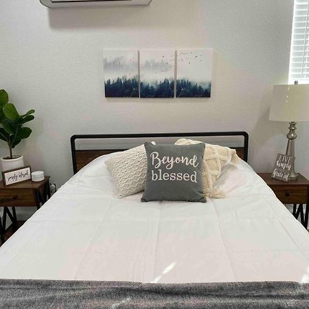 Loomis Country Charmer Single Story Cottage Pet Friendly מראה חיצוני תמונה