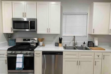 Loomis Country Charmer Single Story Cottage Pet Friendly מראה חיצוני תמונה