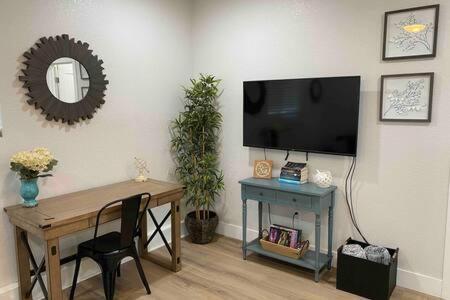 Loomis Country Charmer Single Story Cottage Pet Friendly מראה חיצוני תמונה