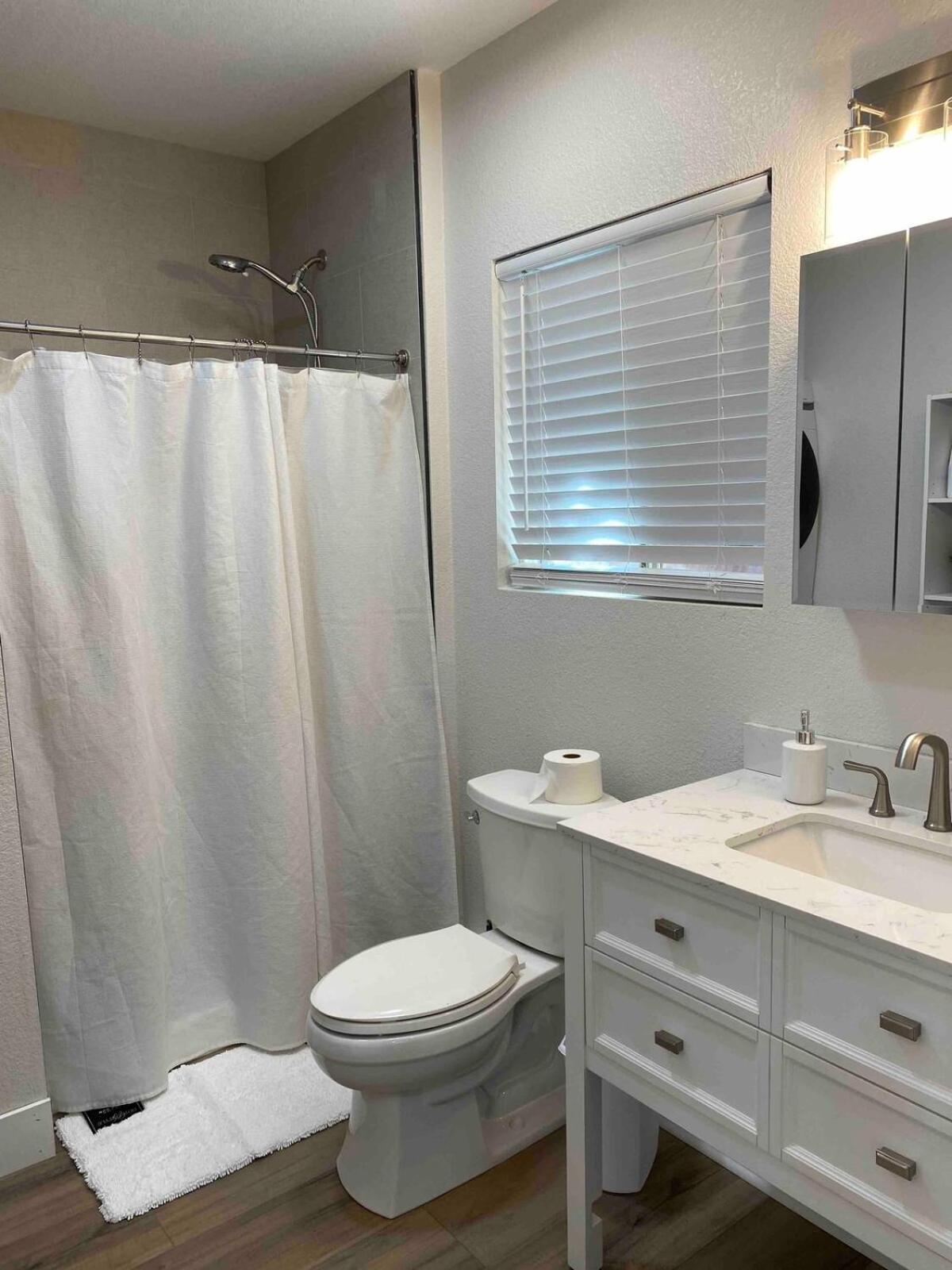 Loomis Country Charmer Single Story Cottage Pet Friendly מראה חיצוני תמונה